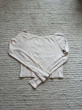 brandy melville long sleeve top